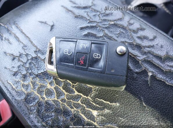3VV3B7AX0KM090327 2019 VOLKSWAGEN TIGUAN Black Առջևի վահանակի տեսք