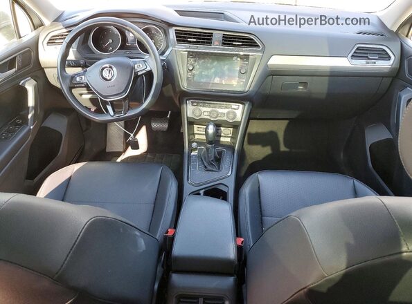 3VV3B7AX0LM059399 2020 VOLKSWAGEN TIGUAN Серебряный 