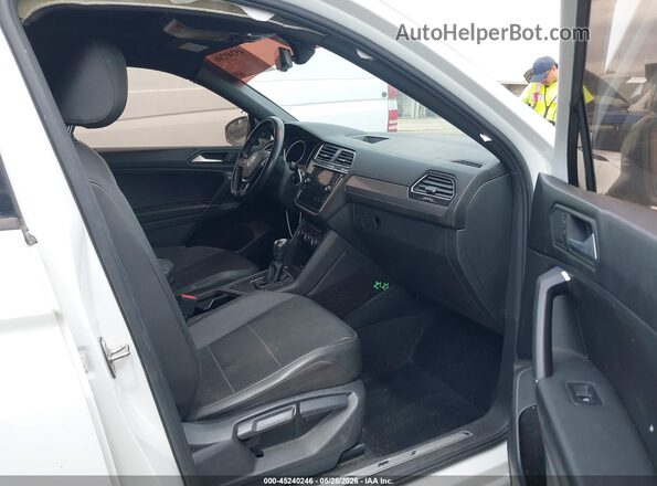 3VV3B7AX0LM115566 2020 VOLKSWAGEN TIGUAN White Вид салону спереду