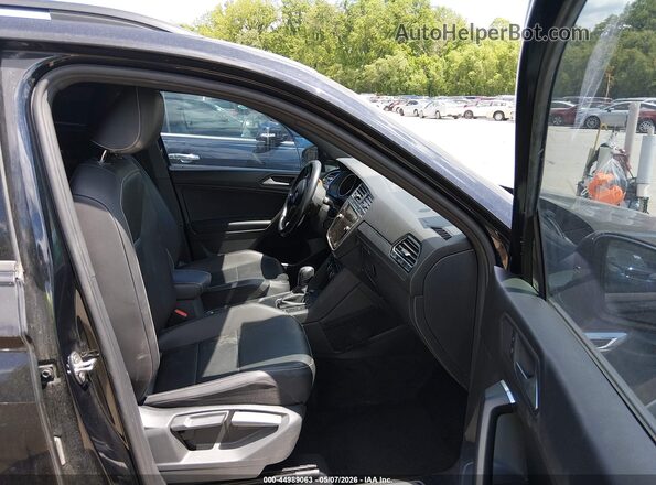 3VV3B7AX0MM087396 2021 VOLKSWAGEN TIGUAN Black Widok wnętrza z przodu