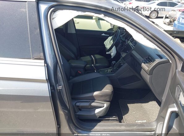 3VV3B7AX0MM128612 2021 VOLKSWAGEN TIGUAN Серый Вид салона спереди