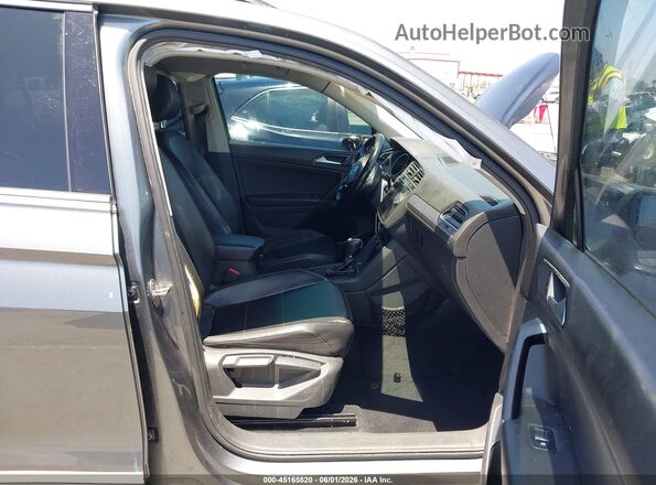 3VV3B7AX1JM017854 2018 VOLKSWAGEN TIGUAN Gray Vista interior delantera