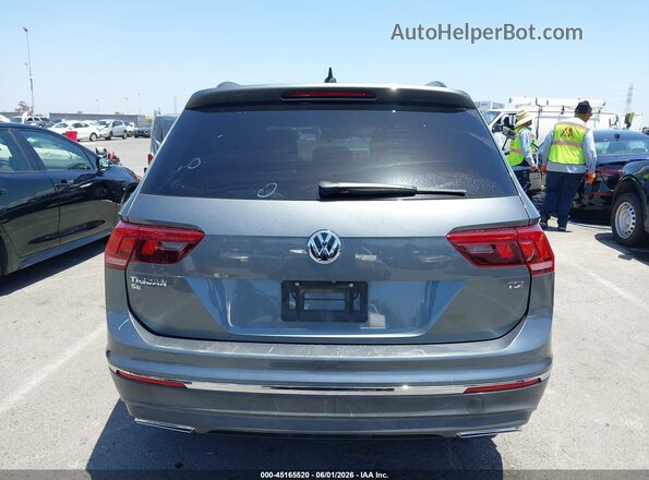 3VV3B7AX1JM017854 2018 VOLKSWAGEN TIGUAN Gray 