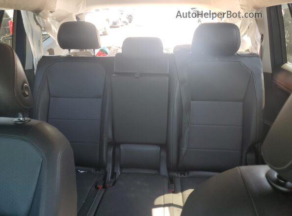 3VV3B7AX1LM129735 2020 VOLKSWAGEN TIGUAN Blue Vista de los asientos traseros
