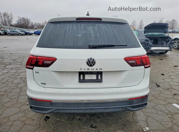 3VV3B7AX1RM043950 2024 VOLKSWAGEN TIGUAN White Widok z tyłu
