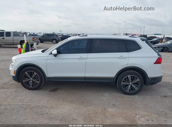 3VV3B7AX2JM039457 2018 VOLKSWAGEN TIGUAN White Панорамний вид салону 360°