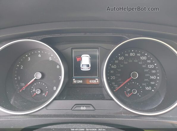 3VV3B7AX2JM039457 2018 VOLKSWAGEN TIGUAN White Вид задніх сидінь