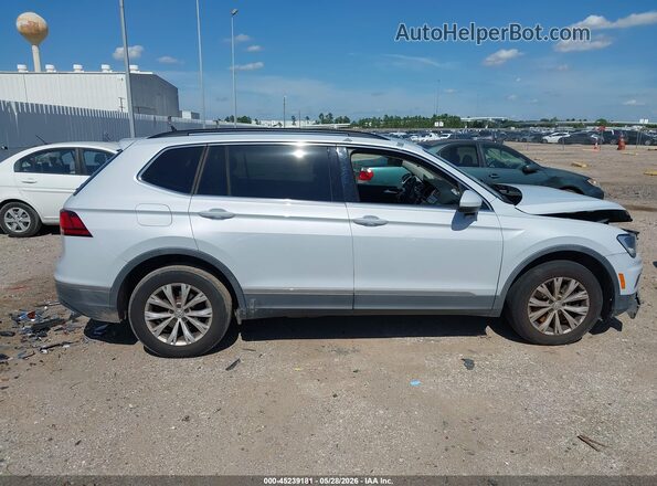 3VV3B7AX2JM078663 2018 VOLKSWAGEN TIGUAN Silver Widok wnętrza z tyłu