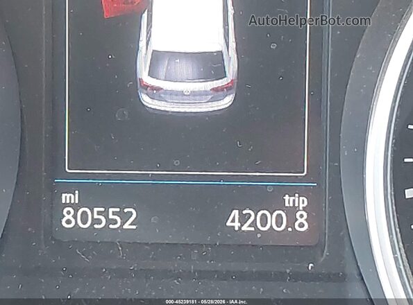 3VV3B7AX2JM078663 2018 VOLKSWAGEN TIGUAN Silver 