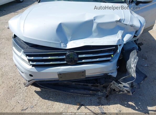 3VV3B7AX2JM078663 2018 VOLKSWAGEN TIGUAN Silver 
