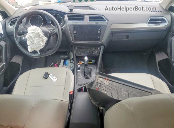 3VV3B7AX2LM089083 2020 VOLKSWAGEN TIGUAN Серебряный 