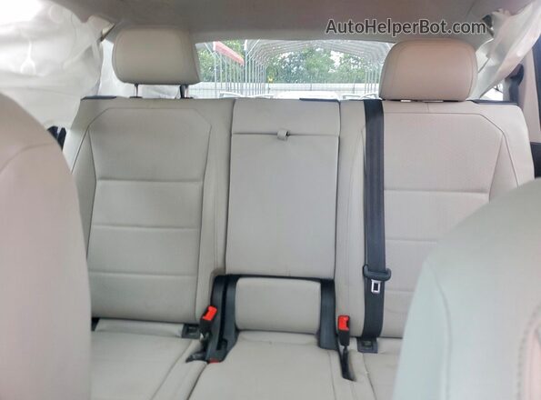 3VV3B7AX2LM089083 2020 VOLKSWAGEN TIGUAN Серебряный 