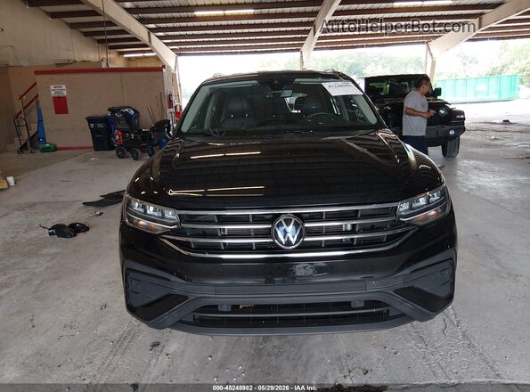 3VV3B7AX2NM100960 2022 VOLKSWAGEN TIGUAN Black Vista interior trasera