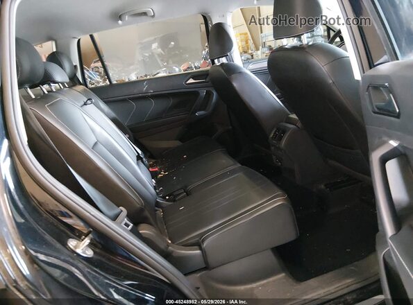 3VV3B7AX2NM100960 2022 VOLKSWAGEN TIGUAN Black Vista de la etiqueta del VIN