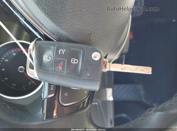 3VV3B7AX3KM048198 2019 VOLKSWAGEN TIGUAN White Widok deski rozdzielczej