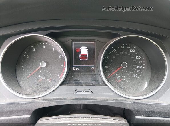 3VV3B7AX3KM194472 2019 VOLKSWAGEN TIGUAN White Widok tylnych siedzeń