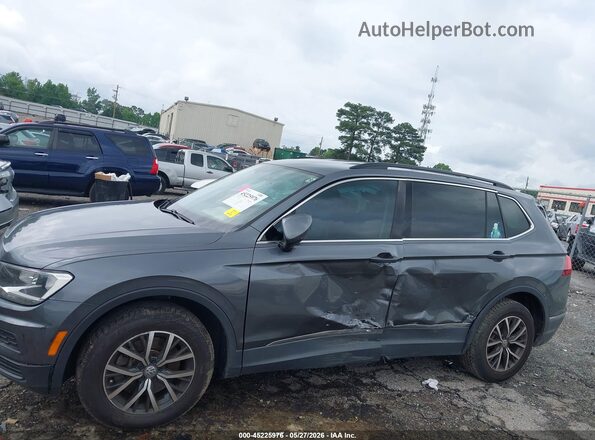 3VV3B7AX3LM062832 2020 VOLKSWAGEN TIGUAN Gray Դիմացի տեսք