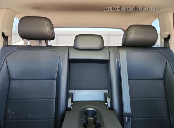 3VV3B7AX4LM147226 2020 VOLKSWAGEN TIGUAN Gray 
