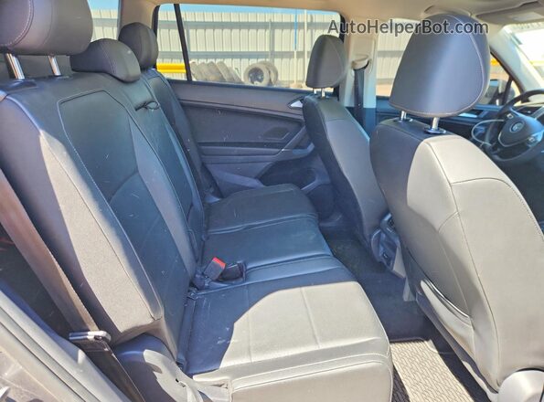 3VV3B7AX4LM147226 2020 VOLKSWAGEN TIGUAN Gray 