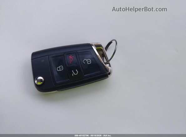 3VV3B7AX4MM088566 2021 VOLKSWAGEN TIGUAN White Dashboard view