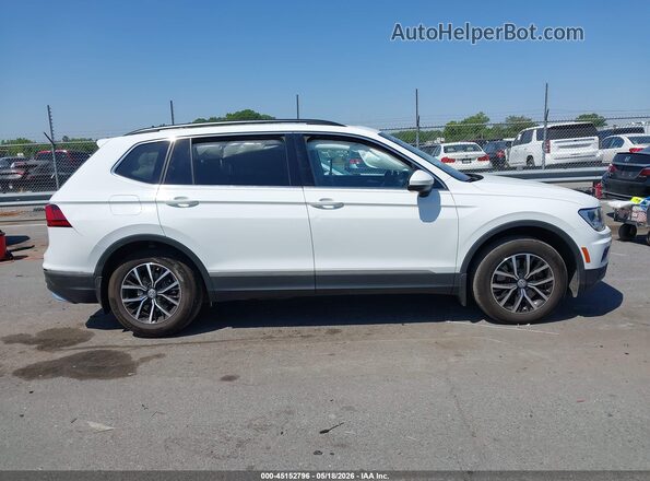 3VV3B7AX4MM088566 2021 VOLKSWAGEN TIGUAN White Rear interior view