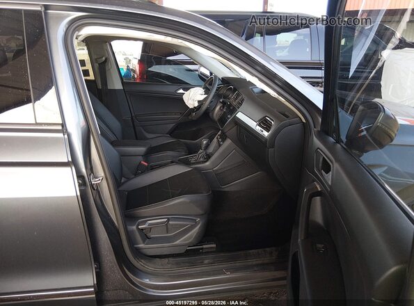 3VV3B7AX4MM095470 2021 VOLKSWAGEN TIGUAN Gray Вид салону спереду