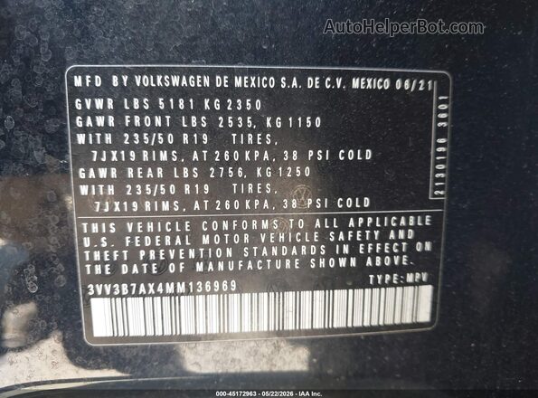 3VV3B7AX4MM136969 2021 VOLKSWAGEN TIGUAN Black Vista del compartimento del motor