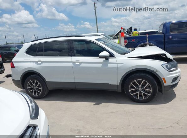 3VV3B7AX5KM155236 2019 VOLKSWAGEN TIGUAN Белый Вид задней части салона