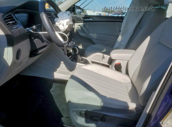 3VV3B7AX5RM046740 2024 VOLKSWAGEN TIGUAN Синий Вид салона спереди