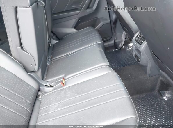 3VV3B7AX5RM168742 2024 VOLKSWAGEN TIGUAN Gray Widok naklejki z numerem VIN