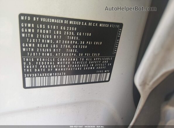 3VV3B7AX6KM183479 2019 VOLKSWAGEN TIGUAN White Vista del compartimento del motor