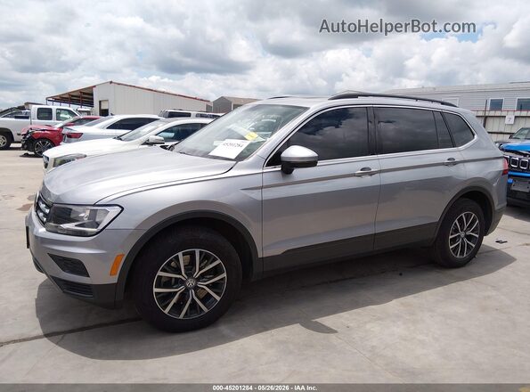 3VV3B7AX6KM193655 2019 VOLKSWAGEN TIGUAN Silver Rear interior view