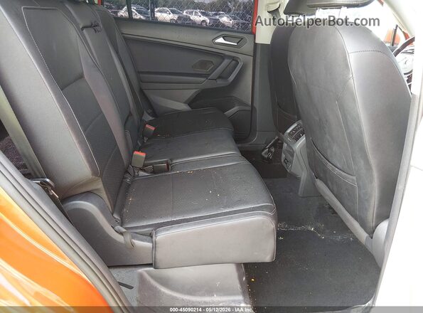3VV3B7AX7KM152399 2019 VOLKSWAGEN TIGUAN Orange Vista de la etiqueta del VIN