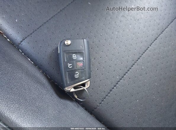 3VV3B7AX8KM040503 2019 VOLKSWAGEN TIGUAN Зеленый 