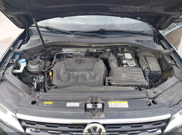 3VV3B7AX8LM152607 2020 VOLKSWAGEN TIGUAN Black Rear view
