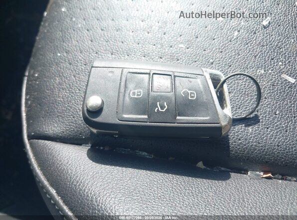 3VV3B7AX8MM067798 2021 VOLKSWAGEN TIGUAN Black წინა პანელის ხედი