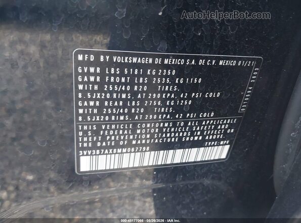3VV3B7AX8MM067798 2021 VOLKSWAGEN TIGUAN Black ძრავის განყოფილების ხედი