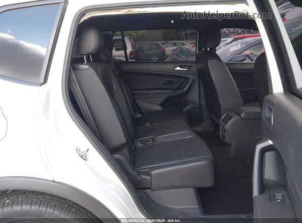 3VV3B7AX8MM123643 2021 VOLKSWAGEN TIGUAN White Вид наклейки з VIN-кодом