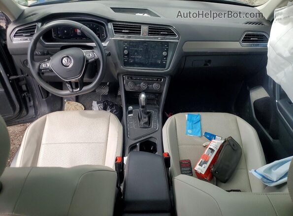 3VV3B7AX9LM023789 2020 VOLKSWAGEN TIGUAN Gray 