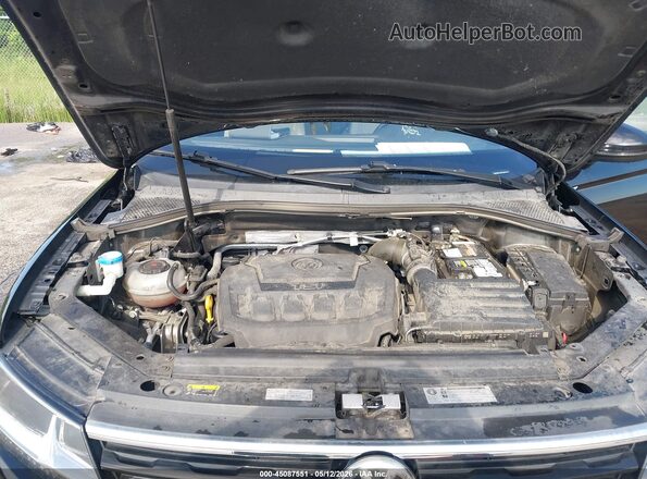 3VV3B7AX9LM067601 2020 VOLKSWAGEN TIGUAN Black Rear view