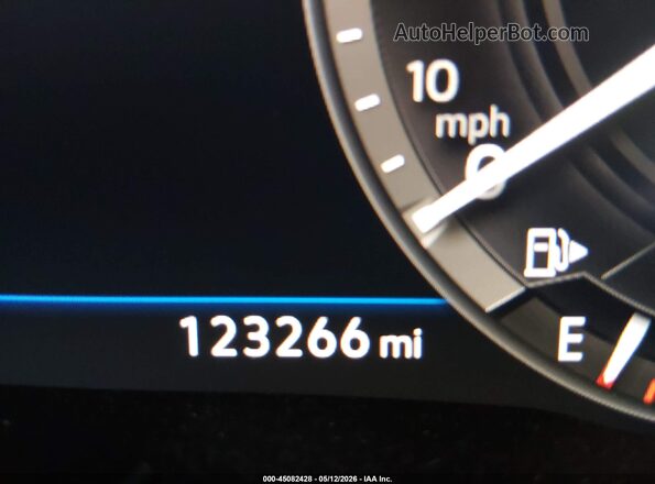 3VV4B7AX0JM195789 2018 VOLKSWAGEN TIGUAN Серый 