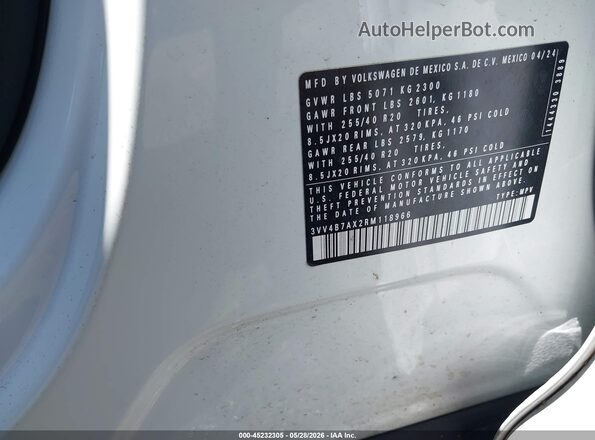 3VV4B7AX2RM118966 2024 VOLKSWAGEN TIGUAN White Widok komory silnika