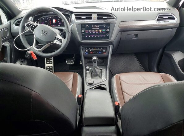 3VV4B7AX4NM096673 2022 VOLKSWAGEN TIGUAN Черный 