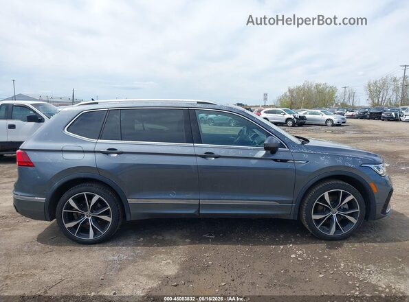3VV4B7AX8NM167079 2022 VOLKSWAGEN TIGUAN Gray Rear interior view