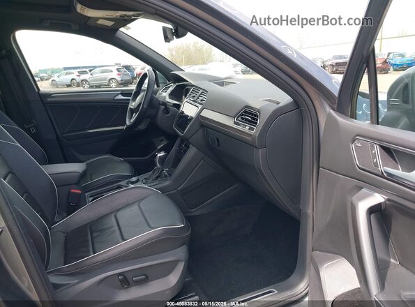 3VV4B7AX8NM167079 2022 VOLKSWAGEN TIGUAN Gray Front interior view