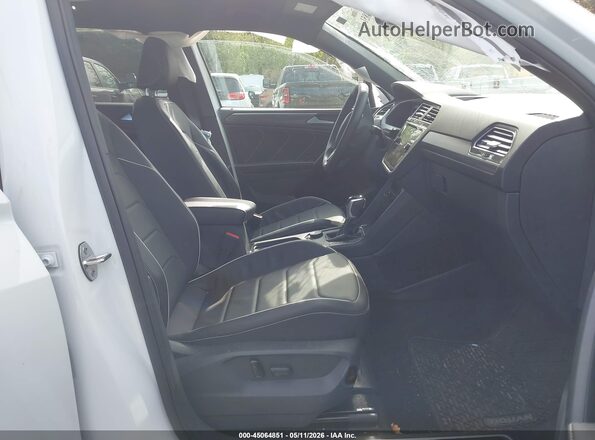 3VV4B7AX8RM158792 2024 VOLKSWAGEN TIGUAN White წინა სალონის ხედი