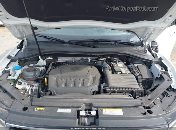 3VV4B7AX8RM158792 2024 VOLKSWAGEN TIGUAN White უკანა ხედი
