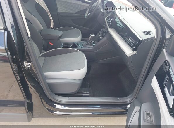 3VV5X7B26RM079372 2024 VOLKSWAGEN TAOS Черный Вид салона спереди