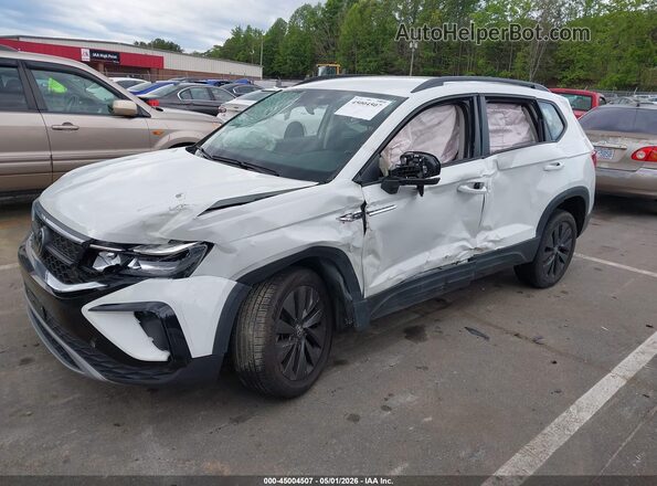3VV5X7B28RM010067 2024 VOLKSWAGEN TAOS White 
