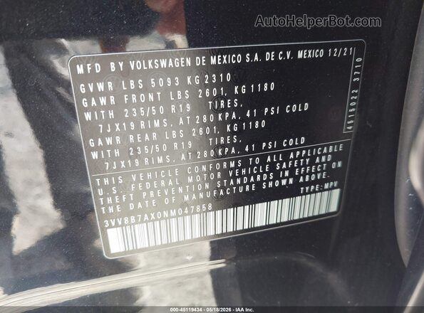 3VV8B7AX0NM047858 2022 VOLKSWAGEN TIGUAN Black Շարժիչի բաժամունքի տեսք